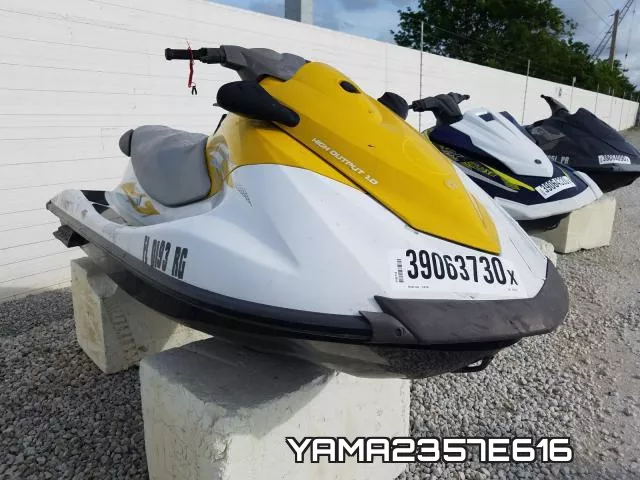 YAMA2357E616 2016 Yamaha V1