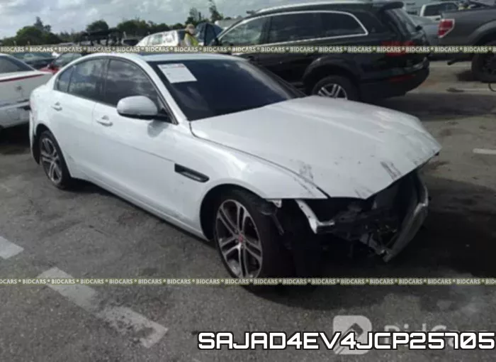 SAJAD4EV4JCP25705 2018 Jaguar XE, Premium