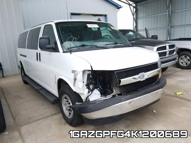 1GAZGPFG4K1200689 2019 Chevrolet Express, LT