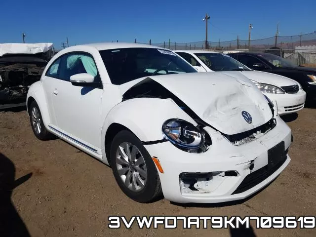 3VWFD7AT9KM709619 2019 Volkswagen Beetle, S