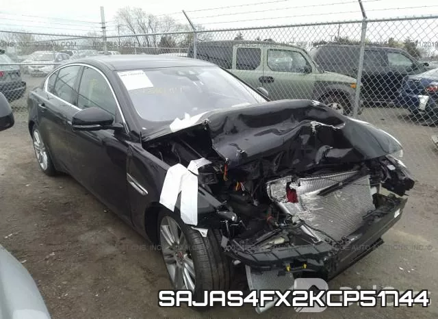 SAJAS4FX2KCP51744 2019 Jaguar XE