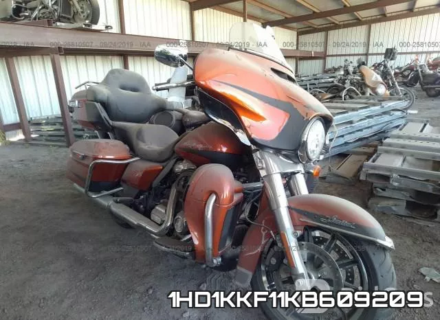 1HD1KKF11KB609209 2019 Harley-Davidson FLHTKL