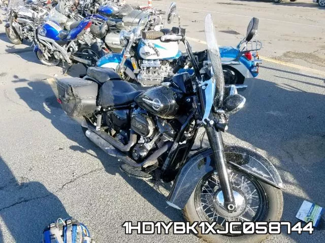 1HD1YBK1XJC058744 2018 Harley-Davidson FLHCS, Heritage Classic 114