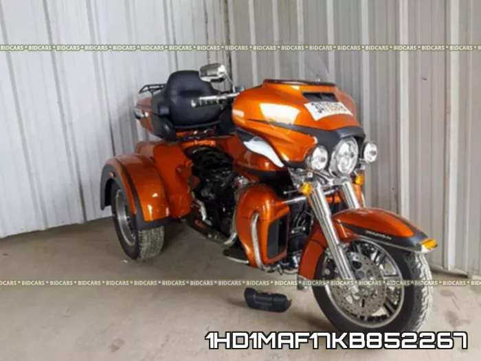 1HD1MAF17KB852267 2019 Harley-Davidson FLHTCUTG