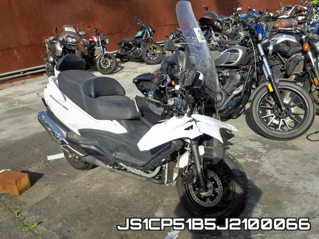 JS1CP51B5J2100066 2018 Suzuki AN650, A