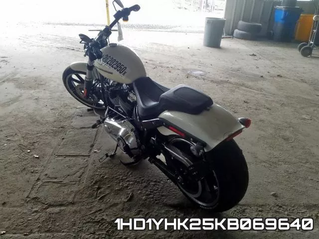 1HD1YHK25KB069640 2019 Harley-Davidson FXBRS