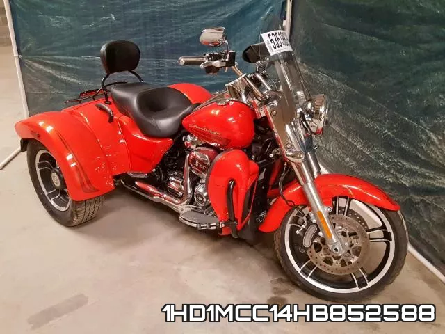 1HD1MCC14HB852588 2017 Harley-Davidson FLRT, Free Wheeler