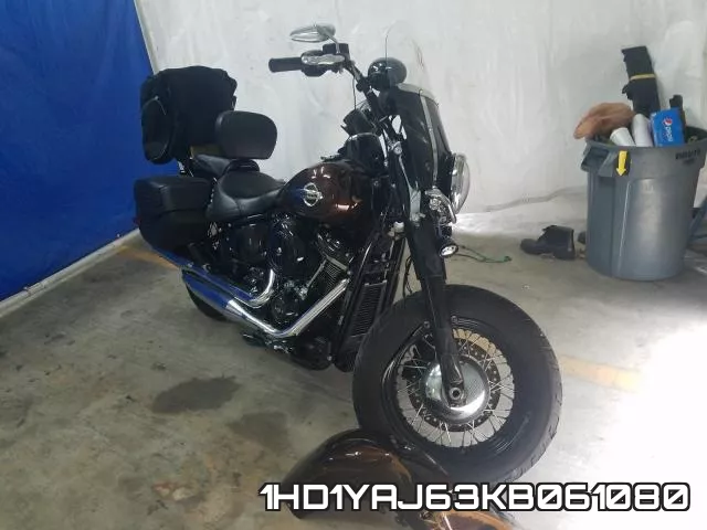 1HD1YAJ63KB061080 2019 Harley-Davidson FLHC
