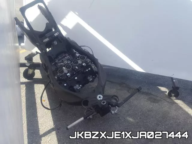 JKBZXJE1XJA027444 2018 Kawasaki ZX636, E