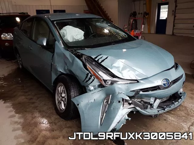 JTDL9RFUXK3005841 2019 Toyota Prius