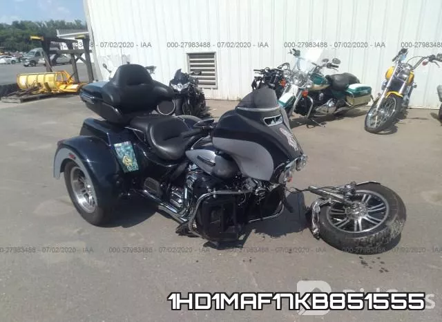 1HD1MAF17KB851555 2019 Harley-Davidson FLHTCUTG