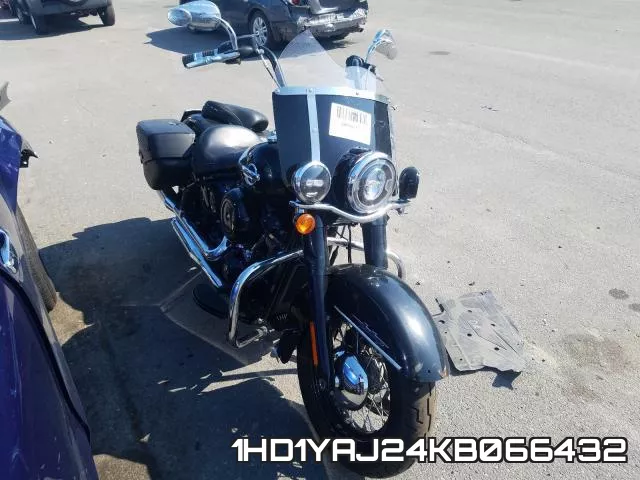 1HD1YAJ24KB066432 2019 Harley-Davidson FLHC