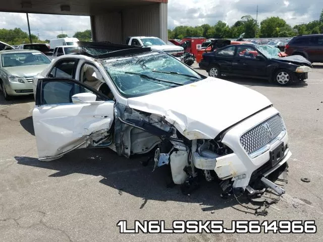 1LN6L9SK5J5614966 2018 Lincoln Continental,  Select