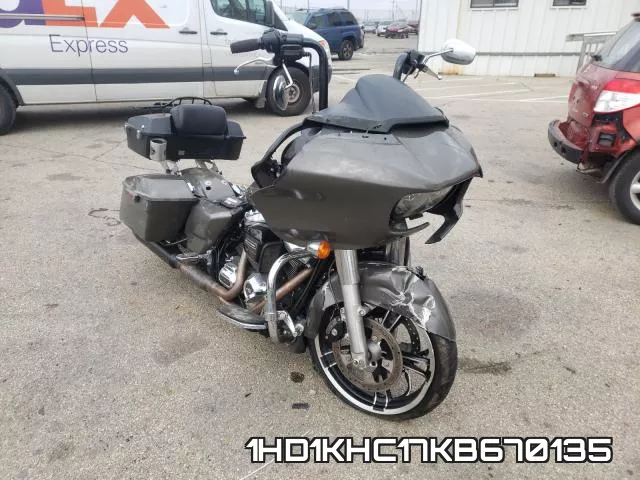 1HD1KHC17KB670135 2019 Harley-Davidson FLTRX